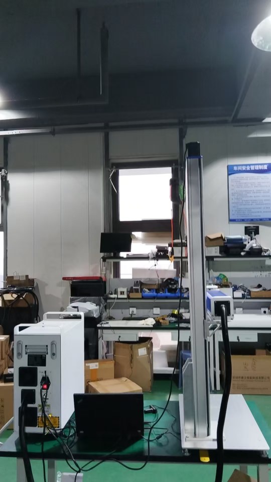 Волоконный лазер 100W (б/у, состояние 10/10) Кишинев, фото 3 Волоконный лазер 100W (б/у, состояние 10/10) Кишинев, фото 3